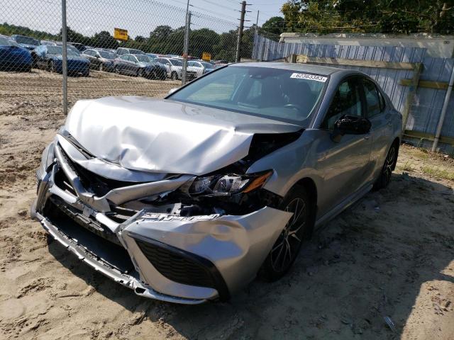 2021 Toyota Camry SE 2.5 FWD: повреждение передней части